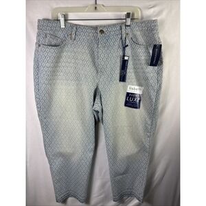 Bandolino Lisbeth Curvy Capri Super Luxe Denim Lisbon Pattern NWT Size 18